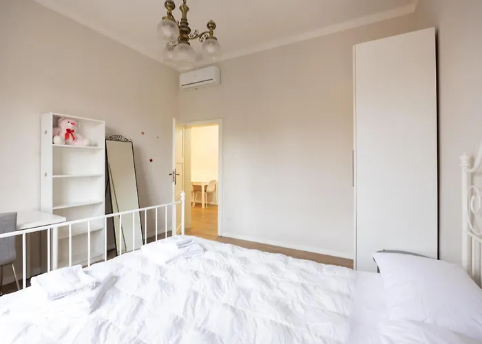 Procaccini, By Short Holidays Appartement *